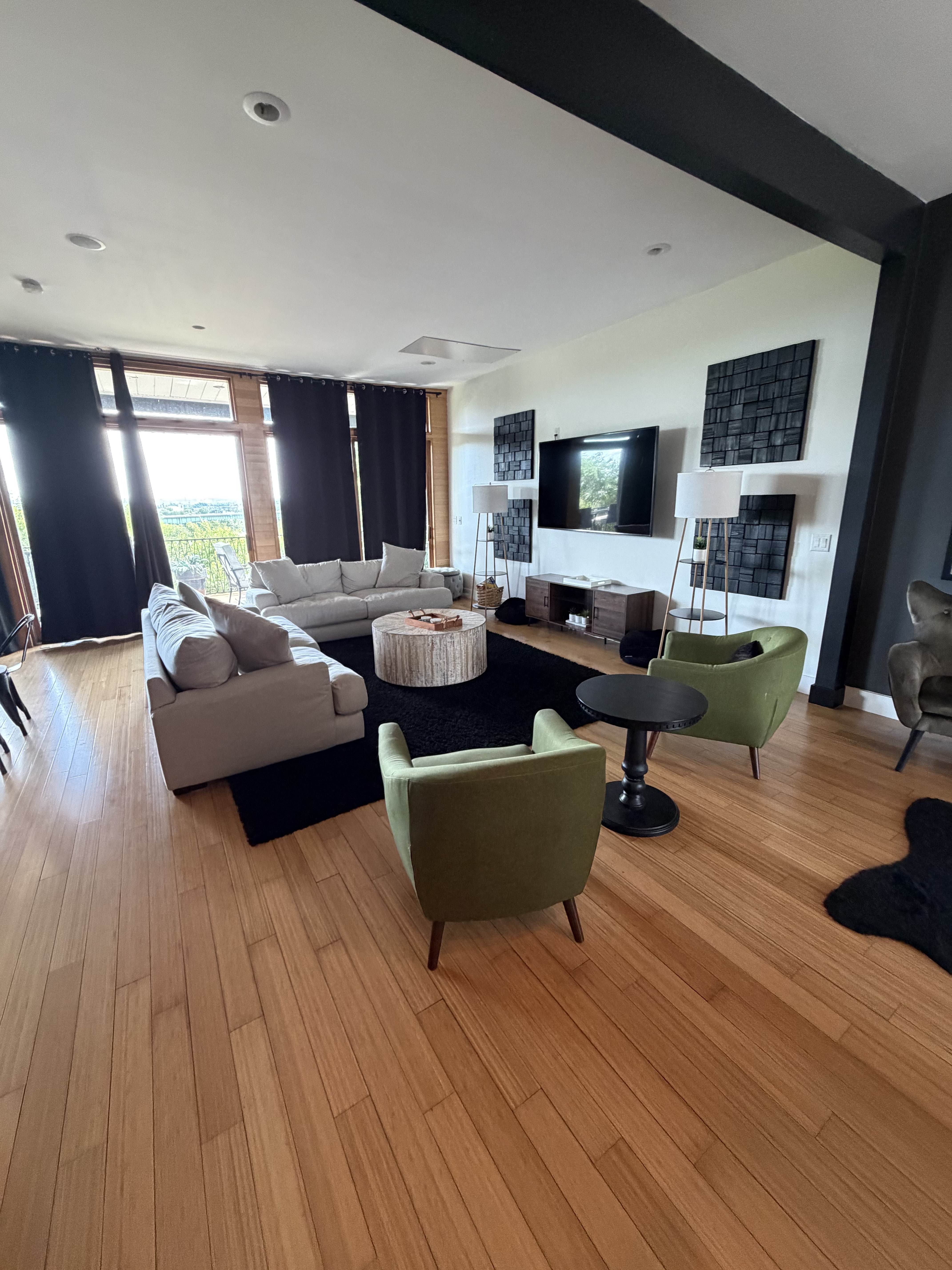 Living room cleaning service in Nashville by Klinner Cleaning & Maintenance